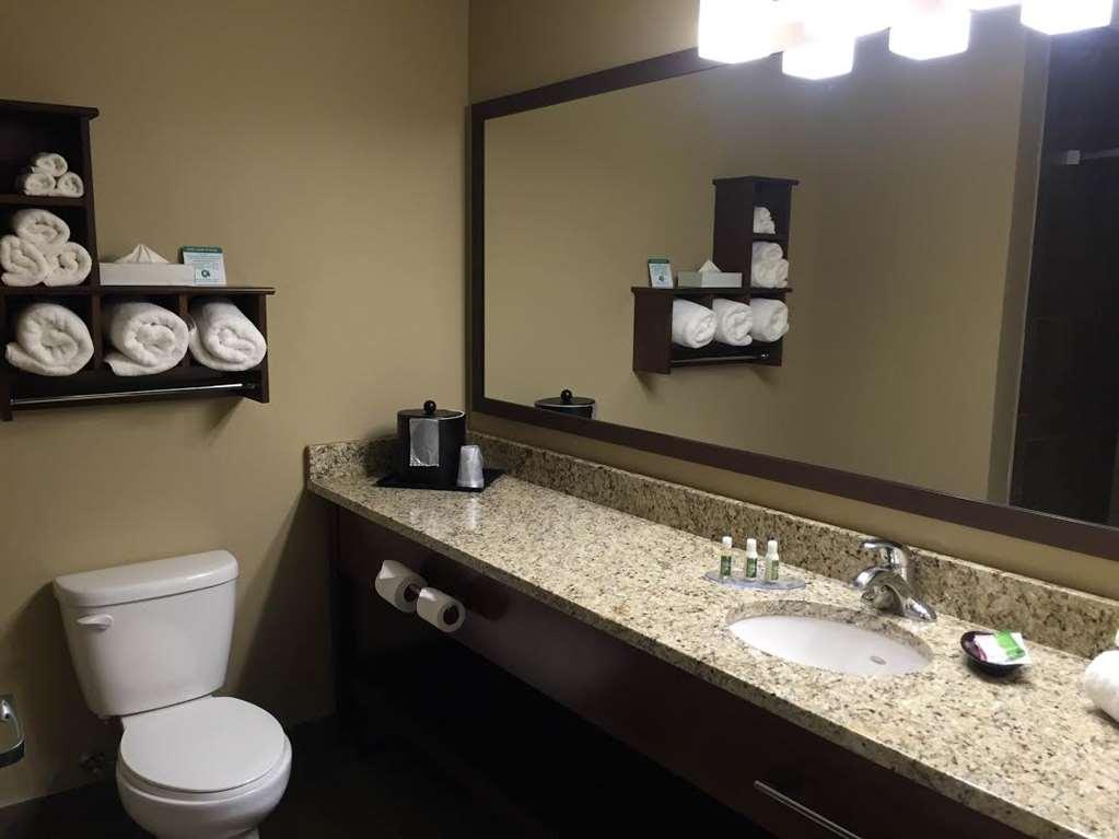 Grandstay Hotel & Suites Delano 객실 사진