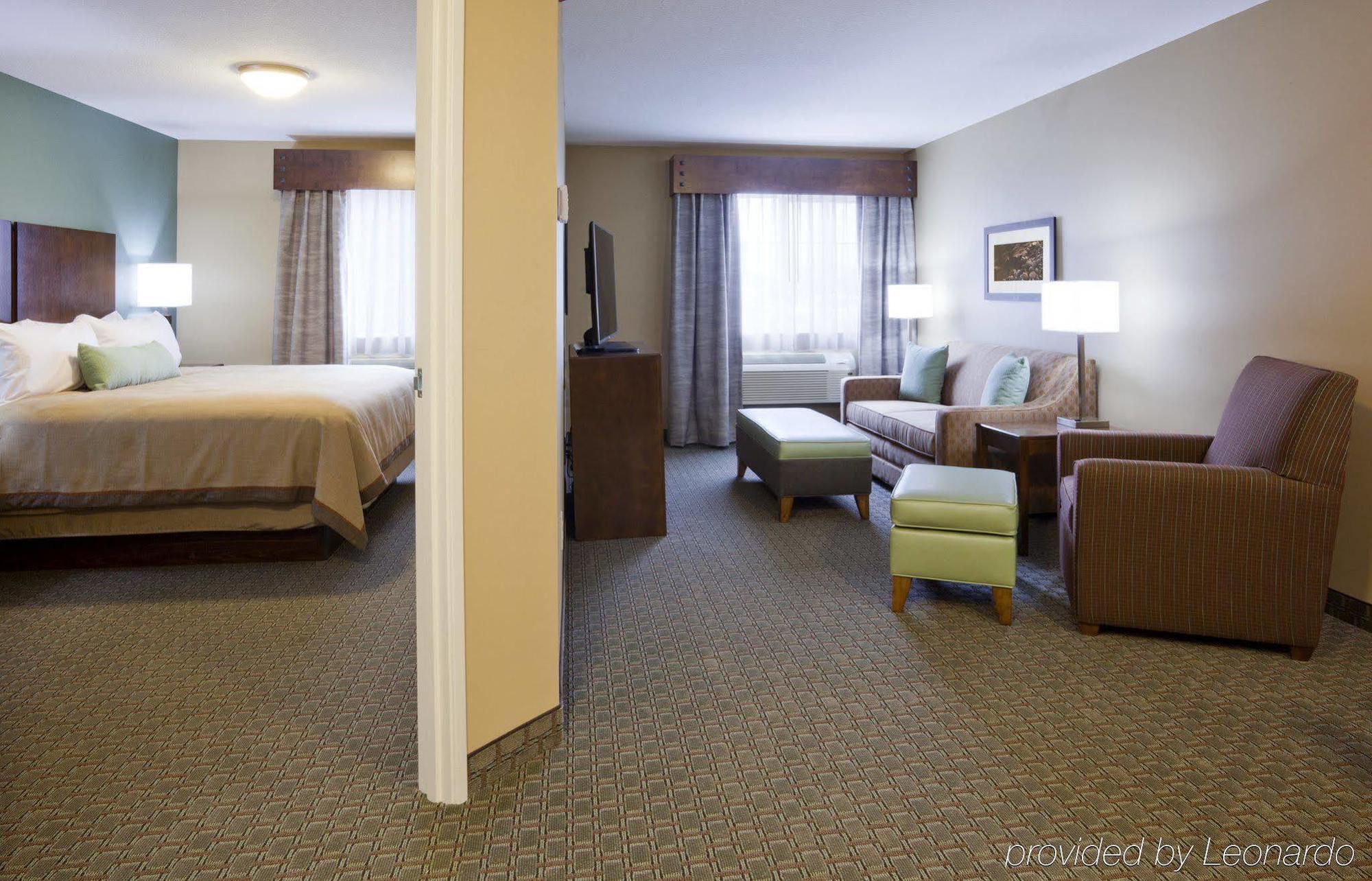 Grandstay Hotel & Suites Delano 외부 사진