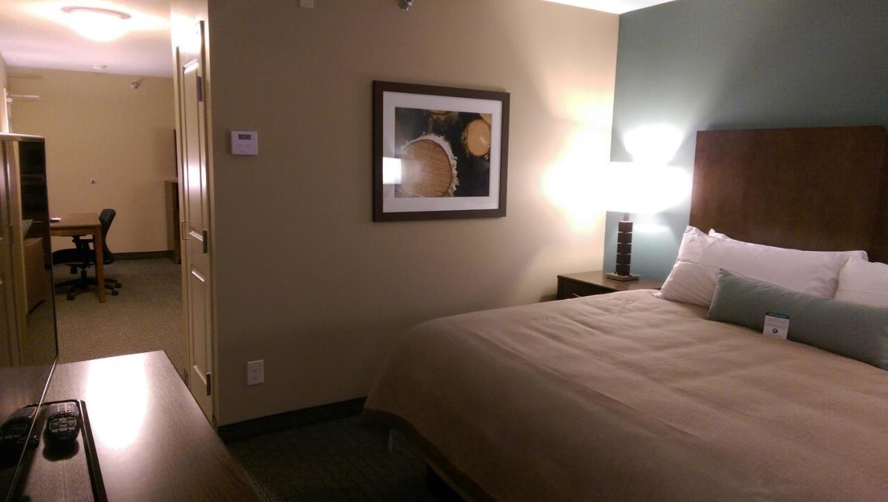 Grandstay Hotel & Suites Delano 외부 사진