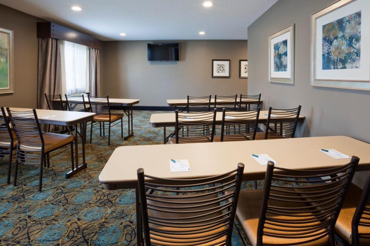 Grandstay Hotel & Suites Delano 외부 사진